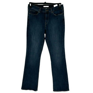 Levi's Classic Jeans Women Size 6 Boot Cut Stretch Med Wash Button Pockets Denim